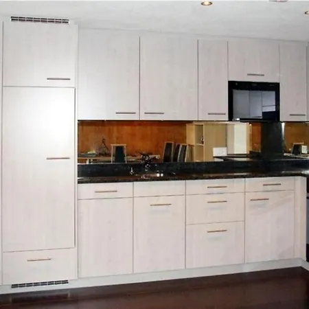 מלון Chalet Stieregg, West