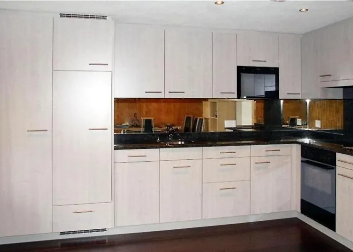 מלון Chalet Stieregg, West